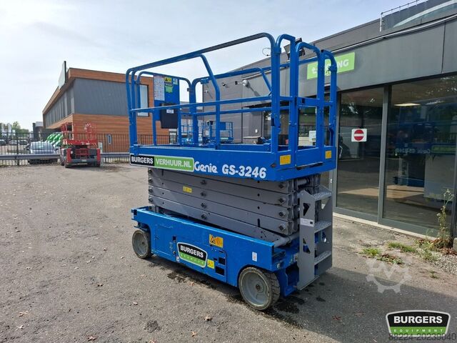 Scherenhebebühne Genie GS3246 Nieuwe accus + lader