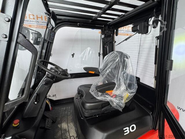 Xe nâng điện 4 bánh EP EFL 303