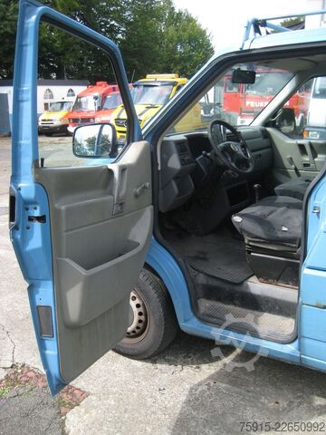 Minibús VW T4 2,5 TDI Flügeltüren Dachträger ex9-Sitzer TÜV