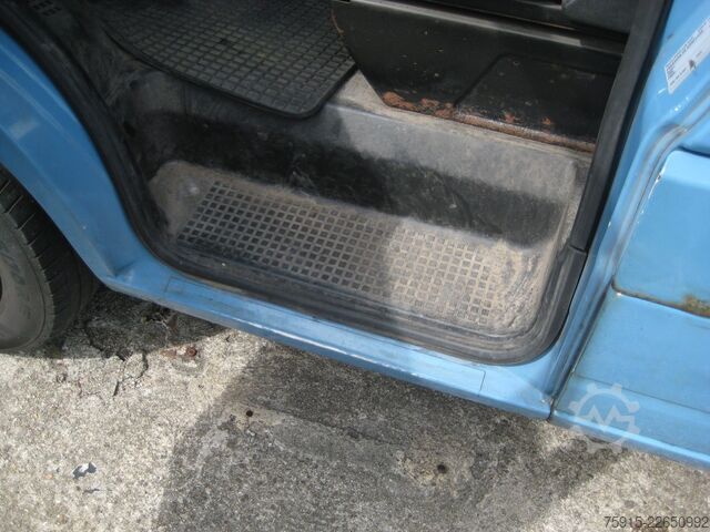 Minibús VW T4 2,5 TDI Flügeltüren Dachträger ex9-Sitzer TÜV