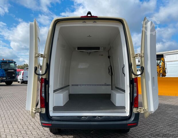Фургон-рефрижератор MERCEDES-BENZ Sprinter 317 CDI KA L2/ Frischdienst/ MBUX/ AC