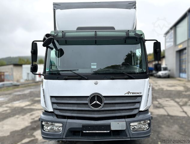 Dodávka s plachtovou bočnicou MERCEDES-BENZ 818 L Atego