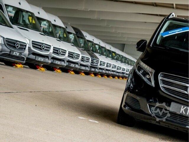 Gardinsidet varebil Mercedes-Benz Sprinter 319CDI DOKA,Allrad,Automatik,LED