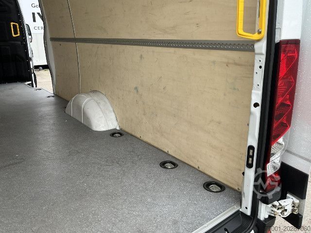 Furgoneta de caja alta IVECO 35S14A8 V HI-Matic / RFK / Tempomat