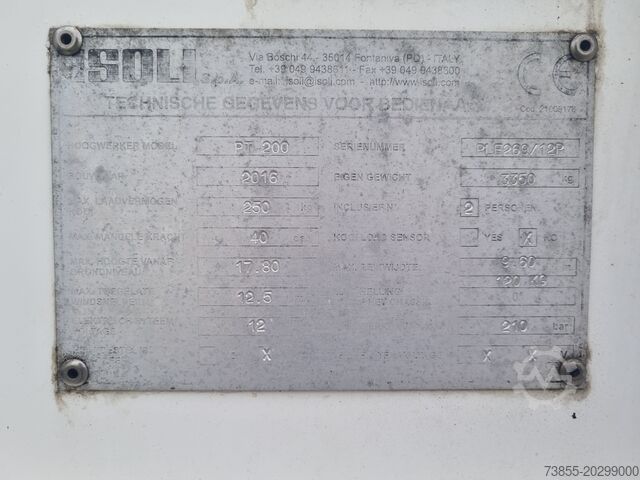 Plateforme élévatrice montée sur camion Isoli PT200 on Nissan NT400