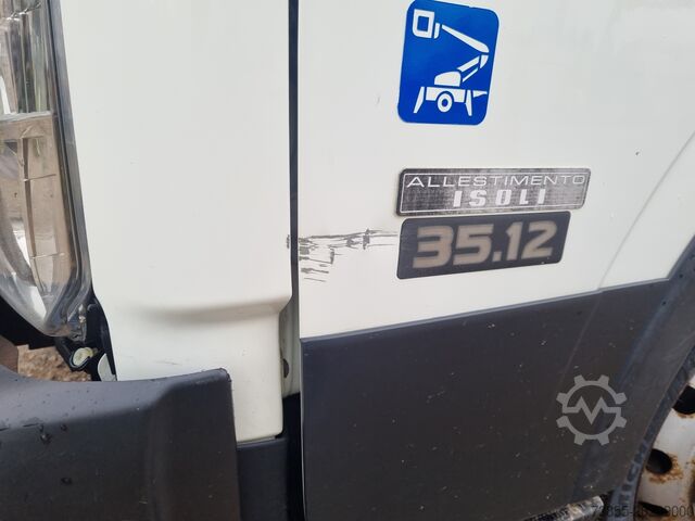 Plateforme élévatrice montée sur camion Isoli PT200 on Nissan NT400