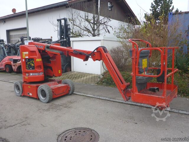 जोड़ा हुआ दूरबीन मंच JLG JLG E300 AJP