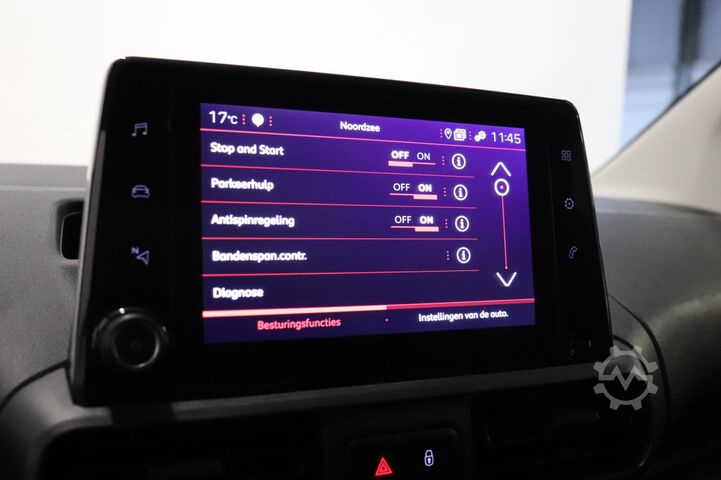 ハイルーフステーションワゴン Peugeot Partner 1.2 110PK Benzine - Airco - Navi - Crui...