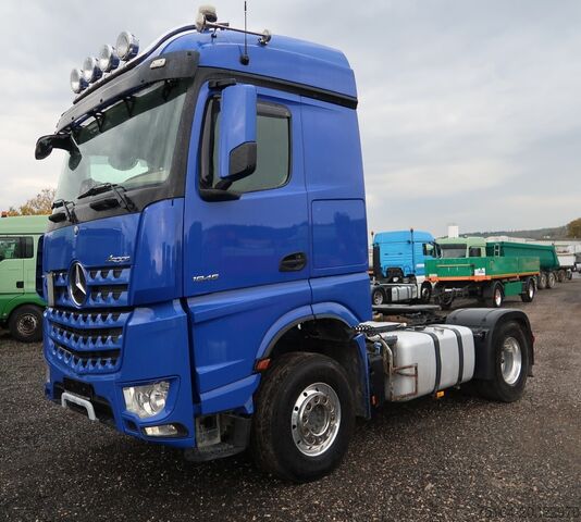 Standardni SZM Mercedes-Benz 1845 LS