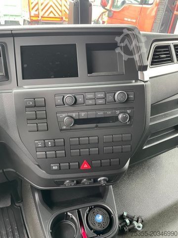 Camion caisson MAN TGM 12.290 Klimaauto. NAVI 7,9 Koffer+LBW Unfall