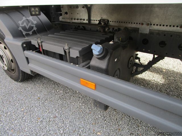 Furgoneta caja MERCEDES-BENZ Atego 818 MP4*LBW+6,10m+1-Hand*