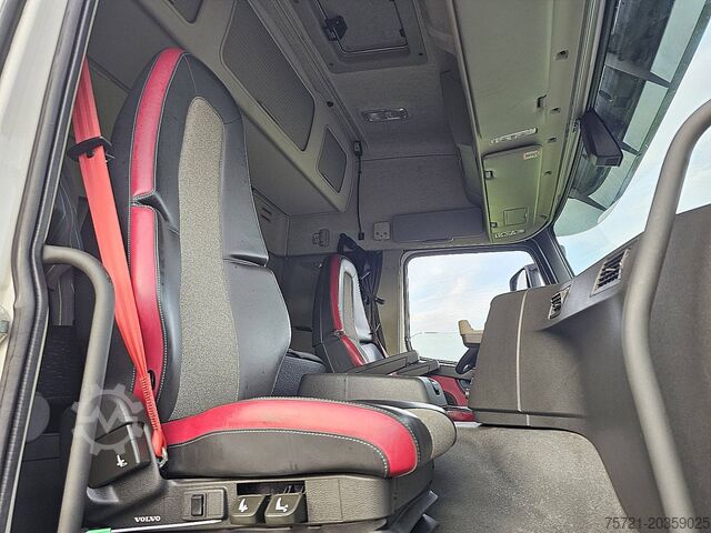 Standard-SZM VOLVO FM 450 GLOBETROTTER ADR