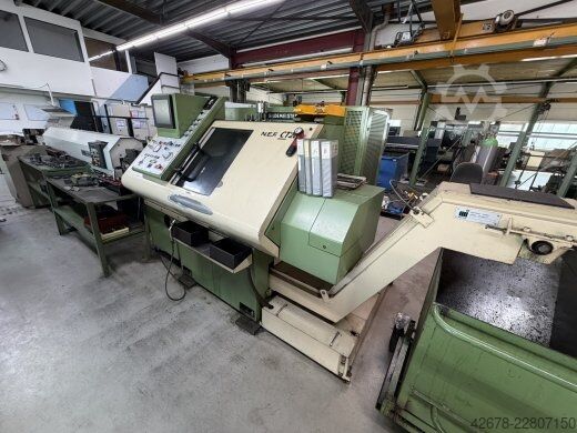 Pusat pembubutan dan milling CNC GILDEMEISTER CT 20