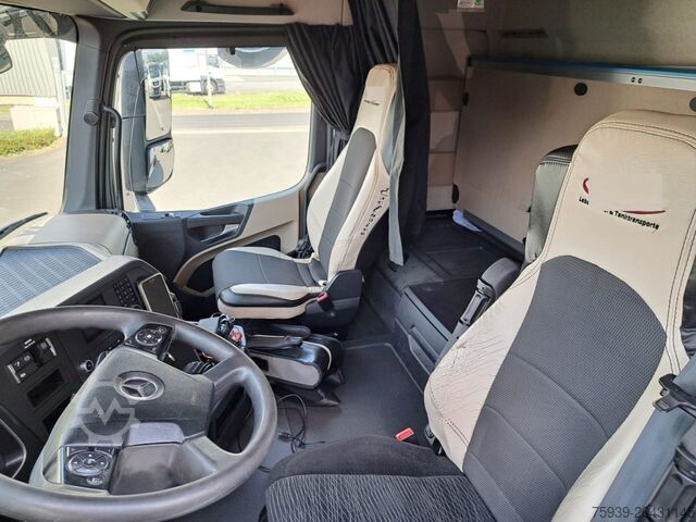 LKW-Fahrgestell Mercedes Benz 2553 Actros 6x2