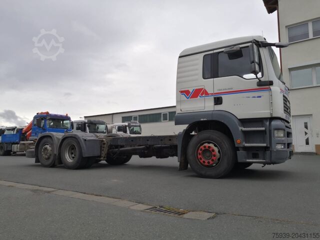 LKW-Fahrgestell MAN TGA 26.350 6x2