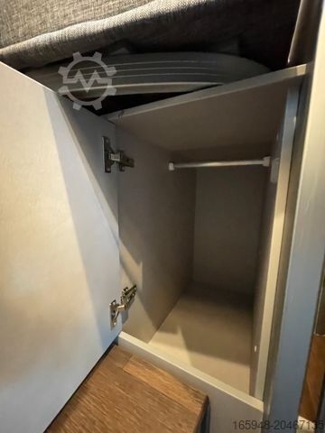 Autocaravana PÖSSL Summit Shine 600 R L*180Ps Automatik