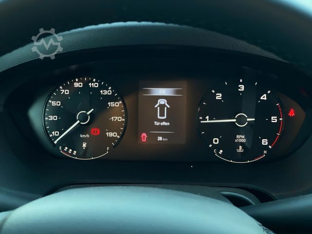 Autocaravana PÖSSL Summit Shine 600 R L*180Ps Automatik