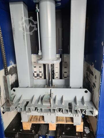 Paper baler Strautmann BalePress 53, year of manufacture. Strautmann BalePress