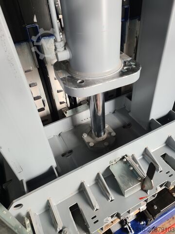 Paper baler Strautmann BalePress 53, year of manufacture. Strautmann BalePress