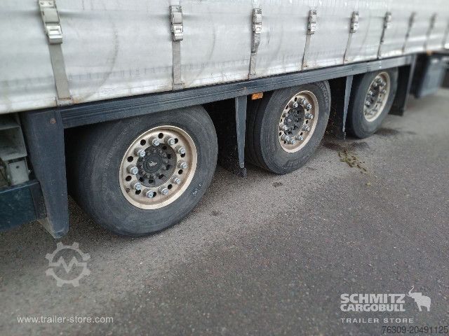 נגרר חצי פתוח עם ברזנט Schmitz Cargobull Curtainsider Mega Getränke
