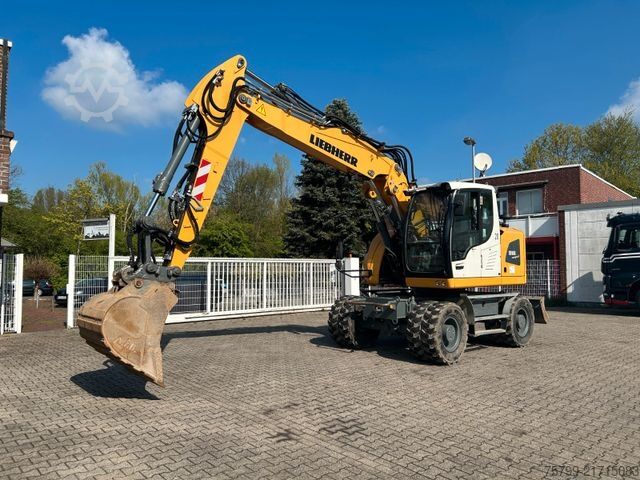 Excavadora móvil LIEBHERR A 918 Compact nur 7650 Arbeitsstunden !