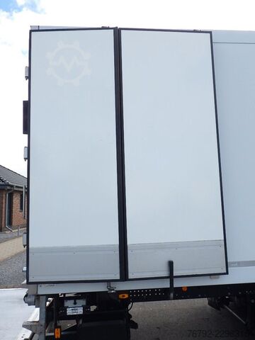 Kühlkoffer-LKW IVECO ML 160 E 28 P TK-Koffer 7,5m/LBW/Türen/AHK/Klima