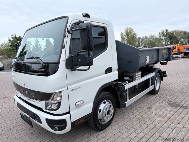 Furgón volquete FUSO Canter 7C18 HYFA Abrollkipper inkl. Mulde