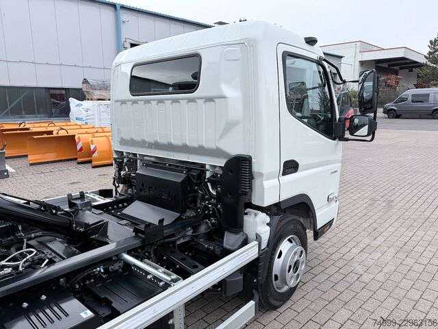 Furgón volquete FUSO Canter 7C18 HYFA Abrollkipper inkl. Mulde