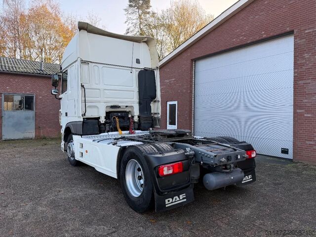 Standard-SZM DAF XF 106.460 / Super SpaceCab / Euro6 / 4x2 / 2x ...