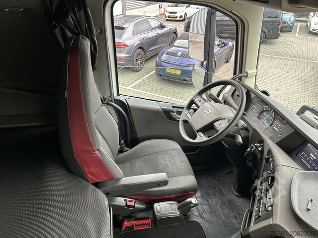 Standard-SZM Volvo FH 420 Globetrotter / 842 dkm / VEB+ / Smart Ta...