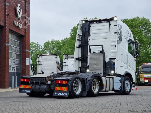 Padrão-SZM Volvo FH 13.540 Globetrotter 6x4 Lift axle - PTO/Hydr...