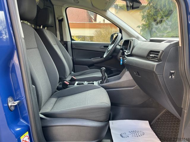 Furgoneta VOLKSWAGEN CADDY 1.5 TSI NAVI KLIMA SHZ PDC VORNE + HINTEN