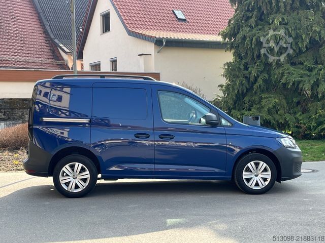 Furgoneta VOLKSWAGEN CADDY 1.5 TSI NAVI KLIMA SHZ PDC VORNE + HINTEN