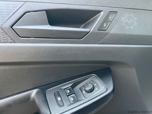 Furgoneta VOLKSWAGEN CADDY 1.5 TSI NAVI KLIMA SHZ PDC VORNE + HINTEN