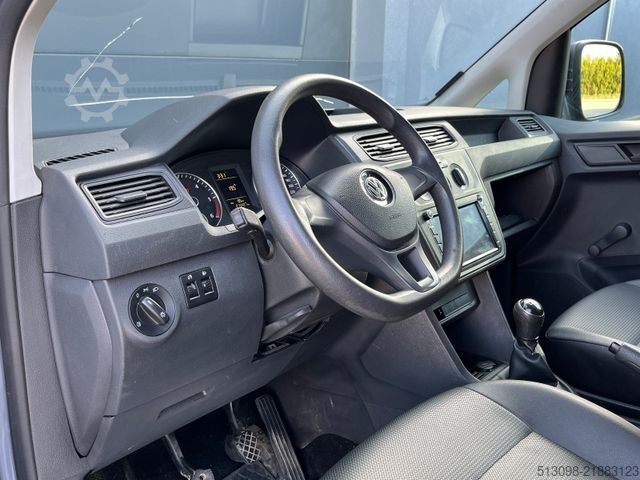 Minibús VOLKSWAGEN CADDY 2.0 TDI TEMPOMAT AHK NAVI EURO 6