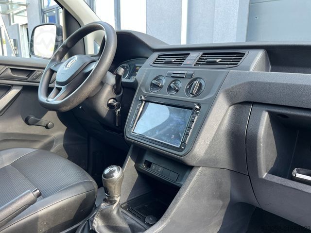 Minibús VOLKSWAGEN CADDY 2.0 TDI TEMPOMAT AHK NAVI EURO 6