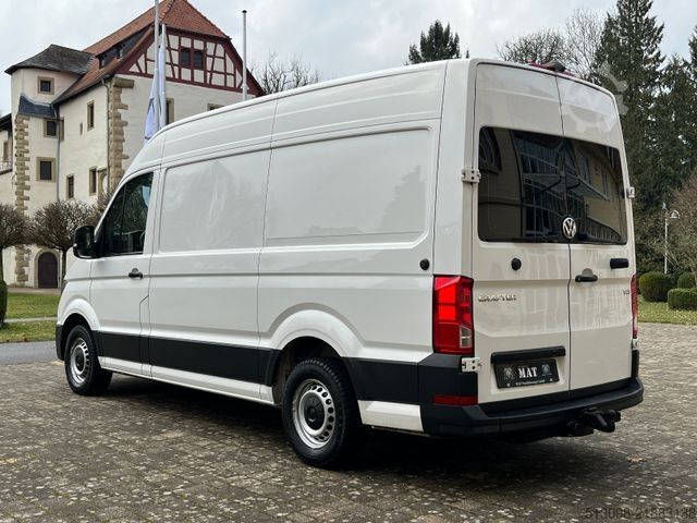 Furgoneta de caja alta VOLKSWAGEN Crafter APA L3H3 ACC KLIMA AHK ASSIST 1 HAND