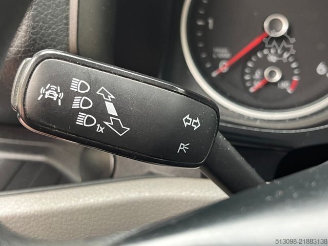 Furgoneta de caja alta VOLKSWAGEN Crafter APA L3H3 ACC KLIMA AHK ASSIST 1 HAND