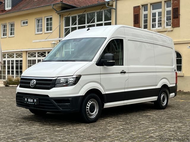 Furgoneta de caja alta VOLKSWAGEN Crafter APA L3H3 ACC KLIMA AHK ASSIST 1 HAND