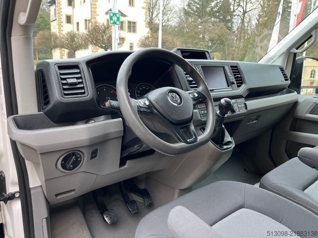 Furgoneta de caja alta VOLKSWAGEN Crafter APA L3H3 ACC KLIMA AHK ASSIST 1 HAND