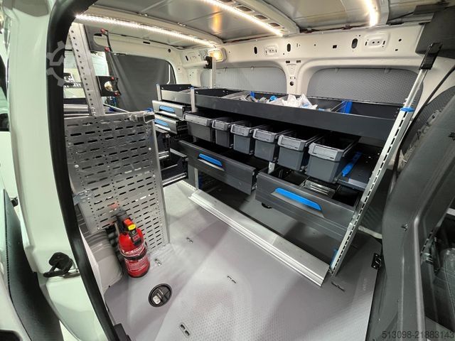 Furgoneta VOLKSWAGEN CADDY MAXI REGALS. TEMP. 4X4 MOTION DACHT. KLIMA