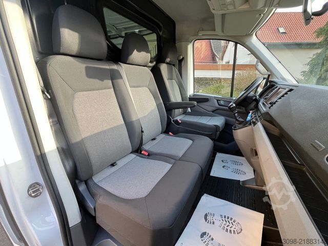 Furgoneta VOLKSWAGEN CRAFTER 2,0 TDI KASTEN MASSAGE NAVI KLIMA PDC
