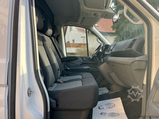 Furgoneta VOLKSWAGEN CRAFTER 2,0 TDI KASTEN MASSAGE NAVI KLIMA PDC