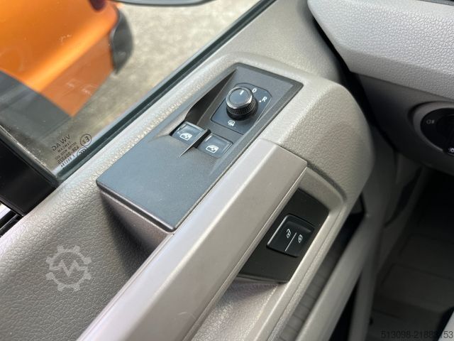 小型客车 VOLKSWAGEN CRAFTER 2.0TDI 8 SITZER TEMP. KLIMA AHK 1.HAND