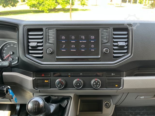 Furgoneta caja VOLKSWAGEN CRAFTER KOFFER MIT PORTALTÜREN KAMERA KLIMA