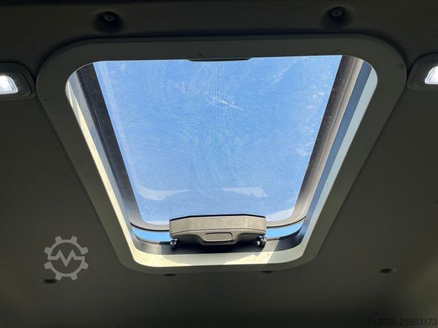 Minibús VOLKSWAGEN CRAFTER 17 SITZER ACC LANE ASSIST