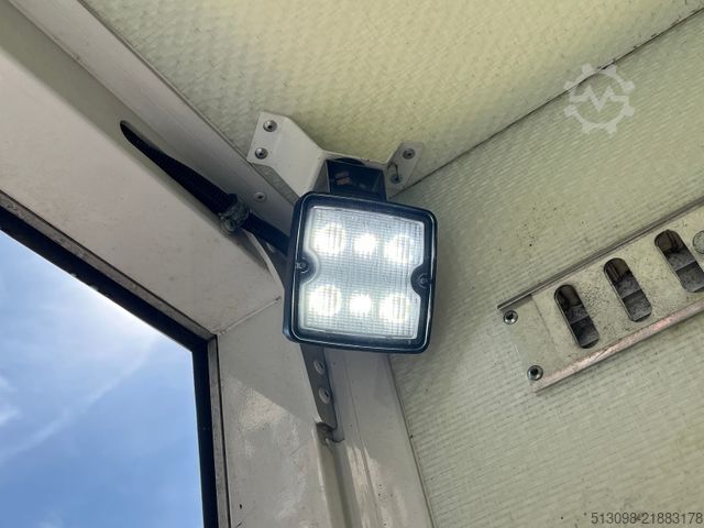 Furgoneta caja VOLKSWAGEN CRAFTER 2.0TDI XXXL KOFFER RAMPE KAMERA 177 PS