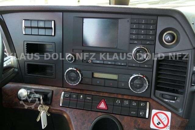 Camión caja MERCEDES-BENZ Actros 1842 Komplettzug Spier Durchladesystem
