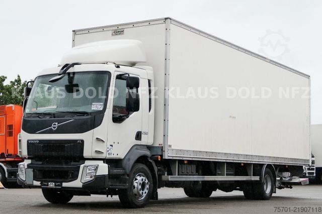 Camión caja VOLVO FL 250 Koffer Rolltor LBW Euro 6
