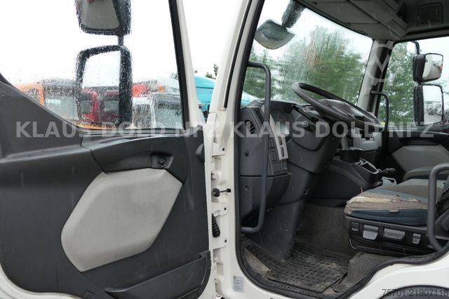 Camión caja VOLVO FL 250 Koffer Rolltor LBW Euro 6